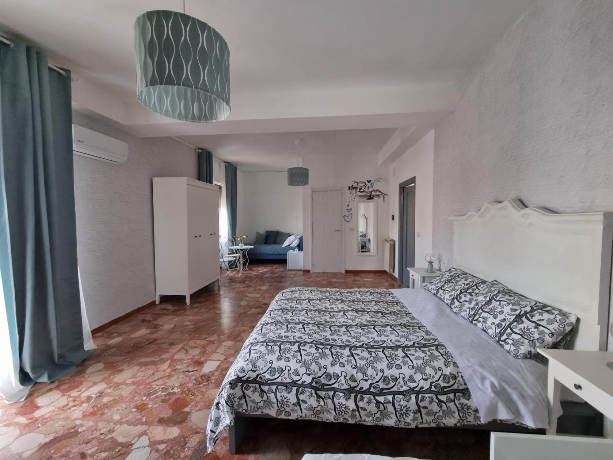 Bed and Breakfast Happy In Neapol Zewnętrze zdjęcie